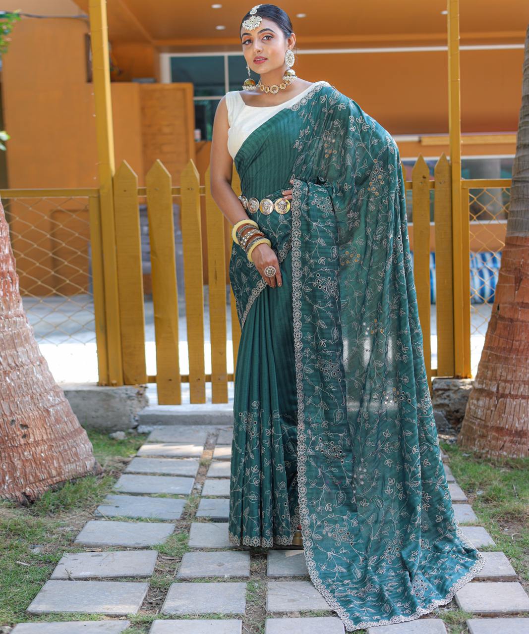 Pure Soft Silk Saree With Beautiful Thread Handwork